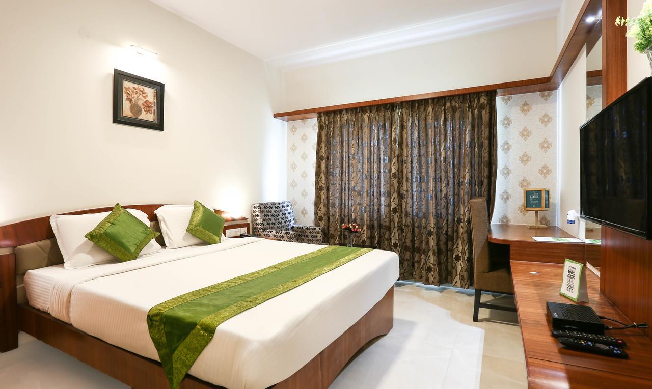 Treebo Premium Akshaya Mahal Inn Mysore Bagian luar foto